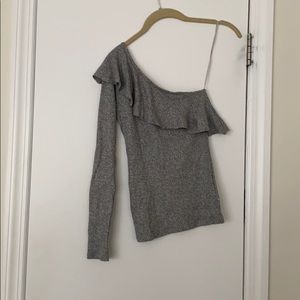 Off shoulder grey top